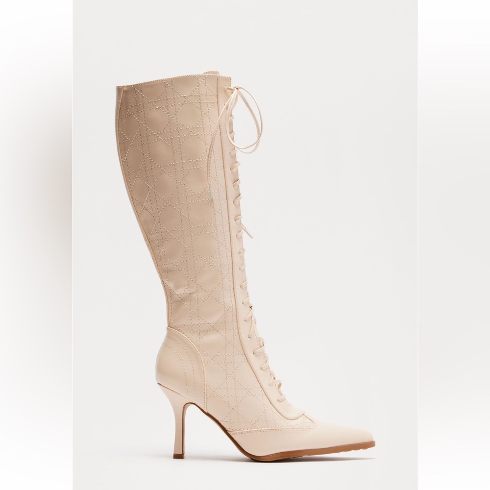 NWT Fashion Nova Ashton Lace Up Boots - Cream, Women's Size 7.5